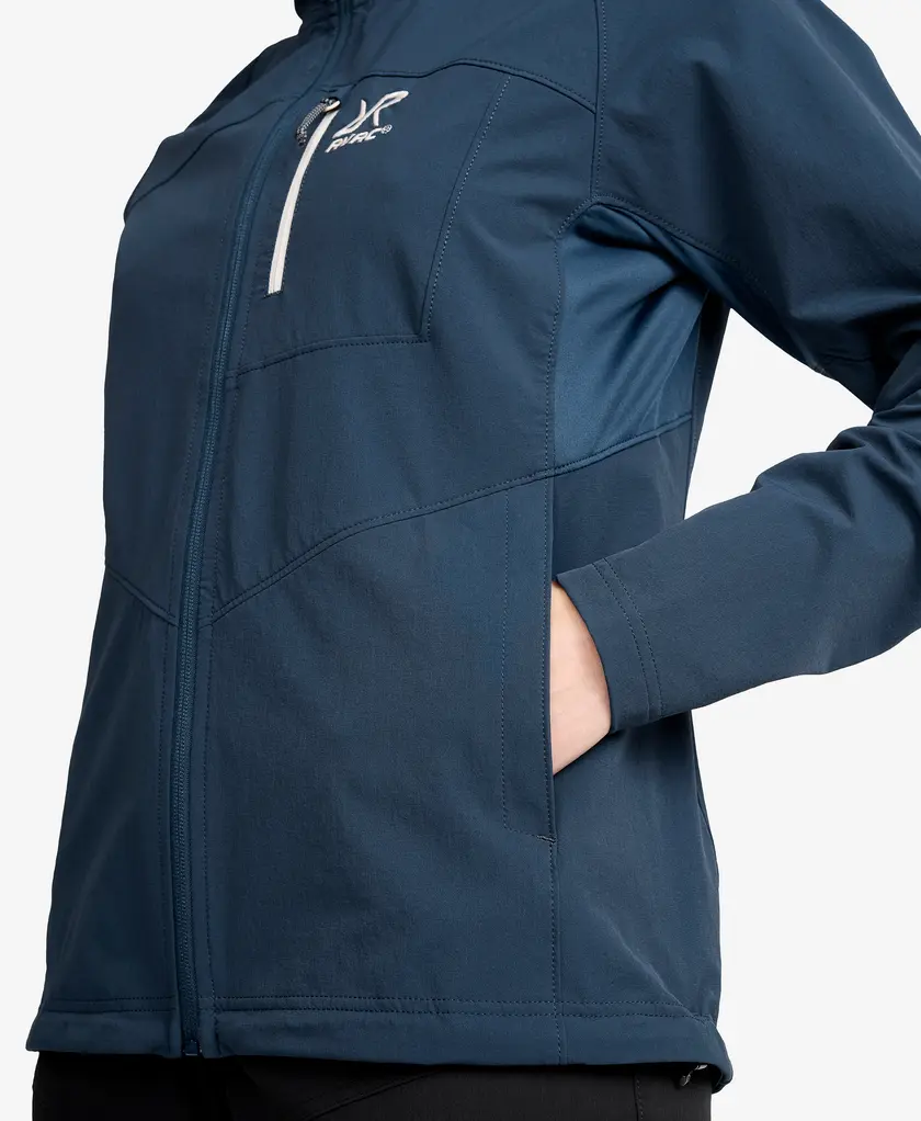 Venue Light Softshell Jacket Women