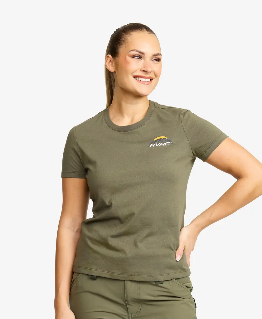 Easy Mountain Slim Fit T-shirt Women