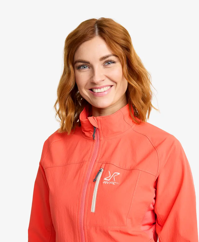 Venue Light Softshell Jacket Women